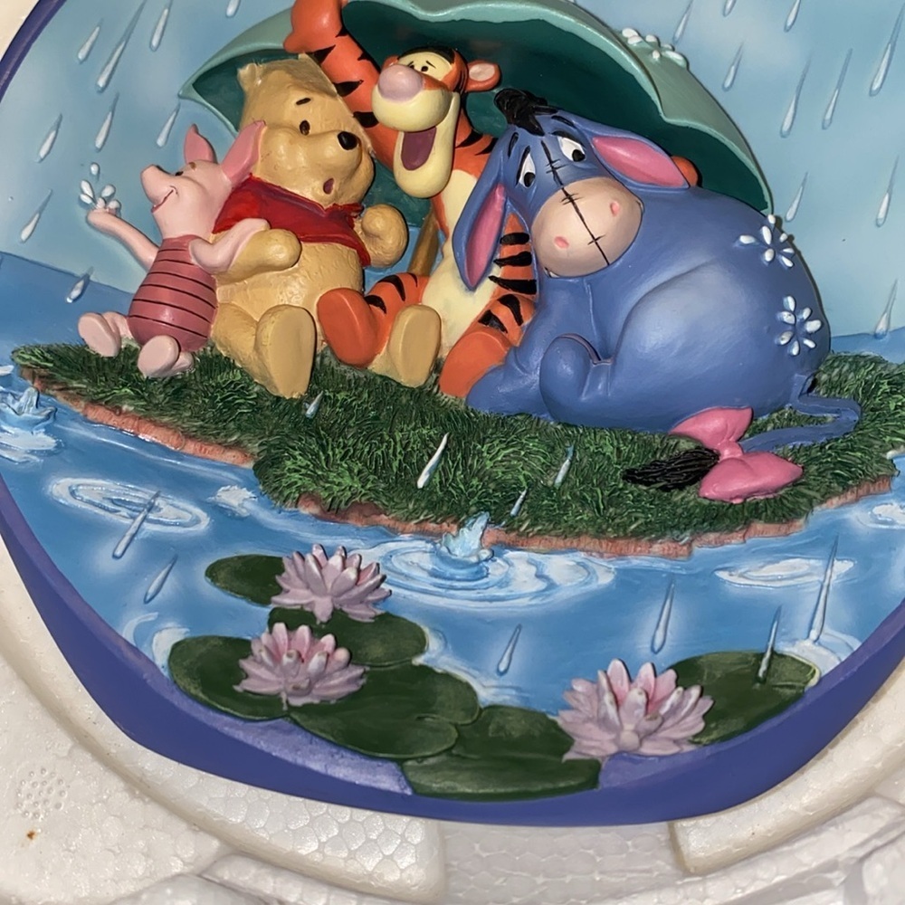 The Bradford Exchange Pooh’s Hunnypot Adventures Collector Plate - Picture 4 of 6